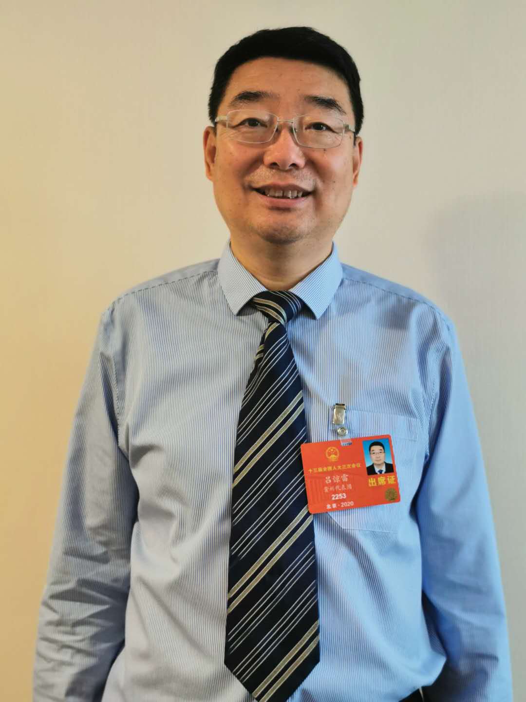 4.全国人大代表、江南(中国)贵航总经理、党委副书记吕惊雷 4.全国人大代表、江南(中国)贵航总经理、党委副书记吕惊雷